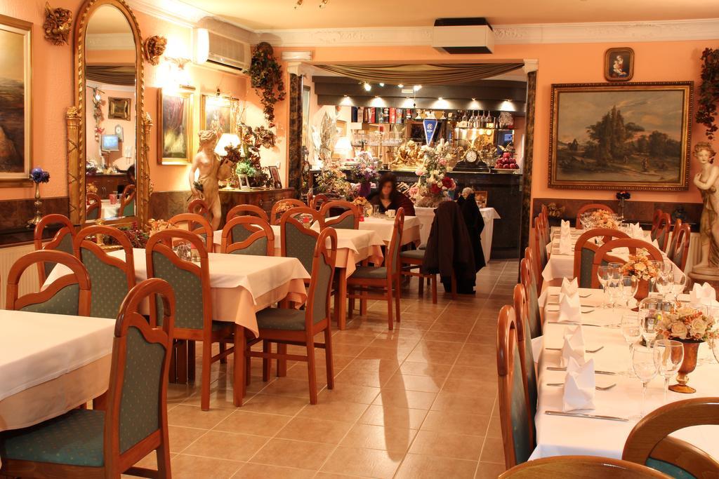 Hotel Vila Tina Ζάγκρεμπ Εξωτερικό φωτογραφία