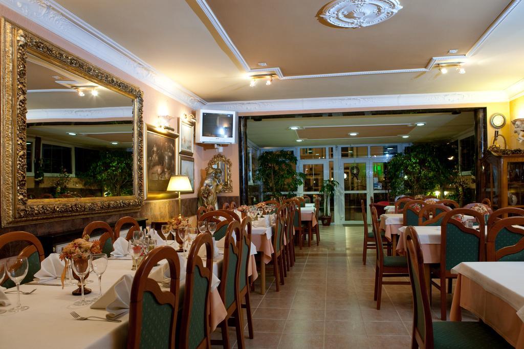 Hotel Vila Tina Ζάγκρεμπ Εξωτερικό φωτογραφία