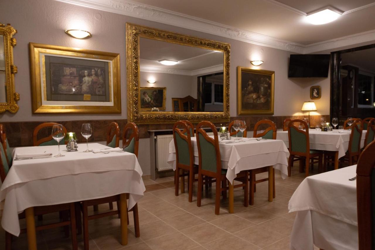 Hotel Vila Tina Ζάγκρεμπ Εξωτερικό φωτογραφία