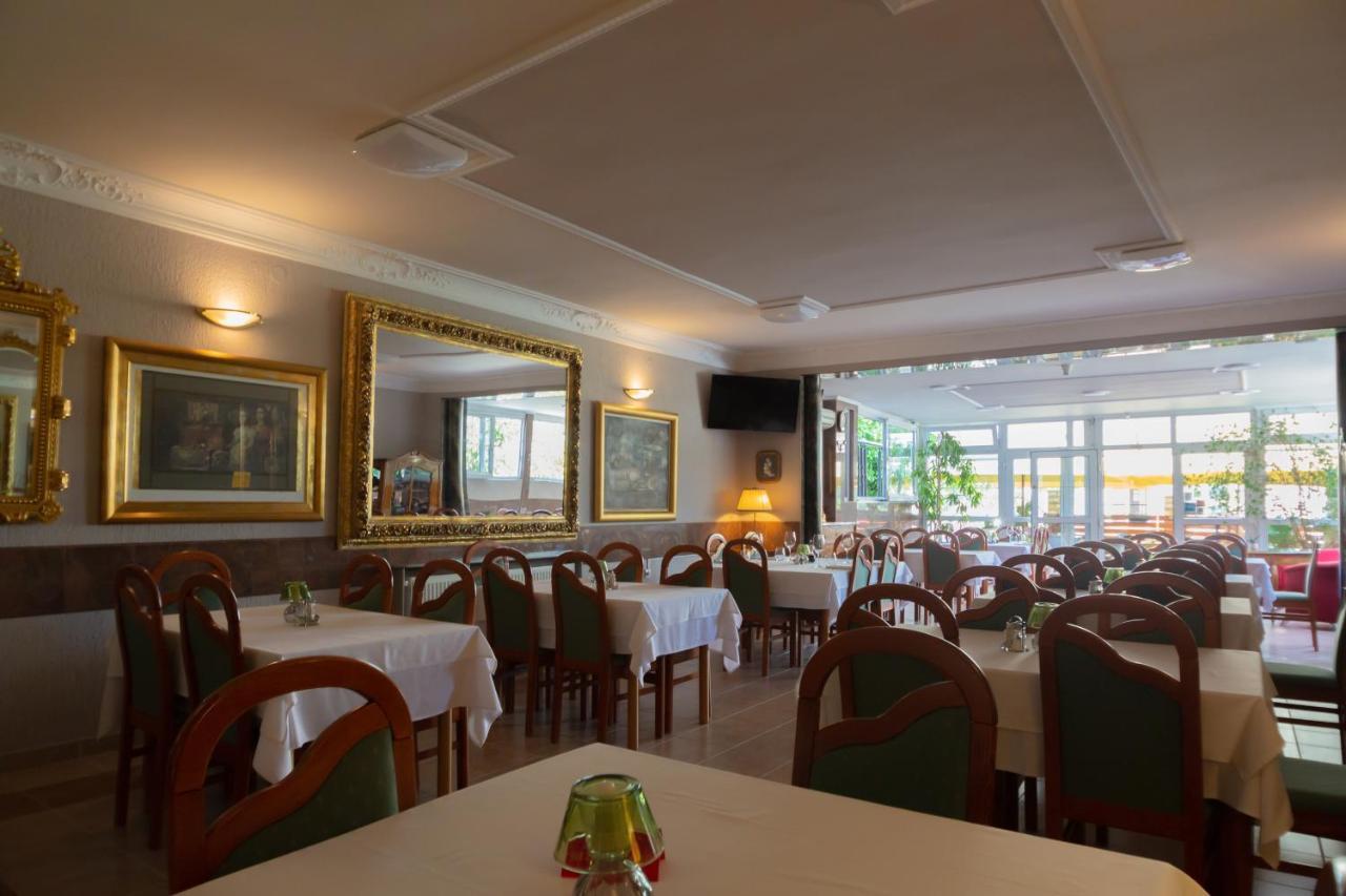 Hotel Vila Tina Ζάγκρεμπ Εξωτερικό φωτογραφία