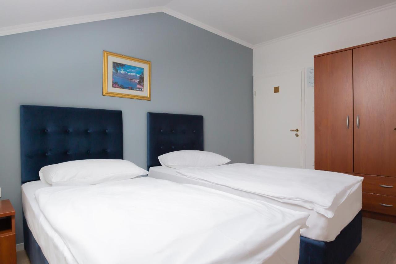 Hotel Vila Tina Ζάγκρεμπ Εξωτερικό φωτογραφία