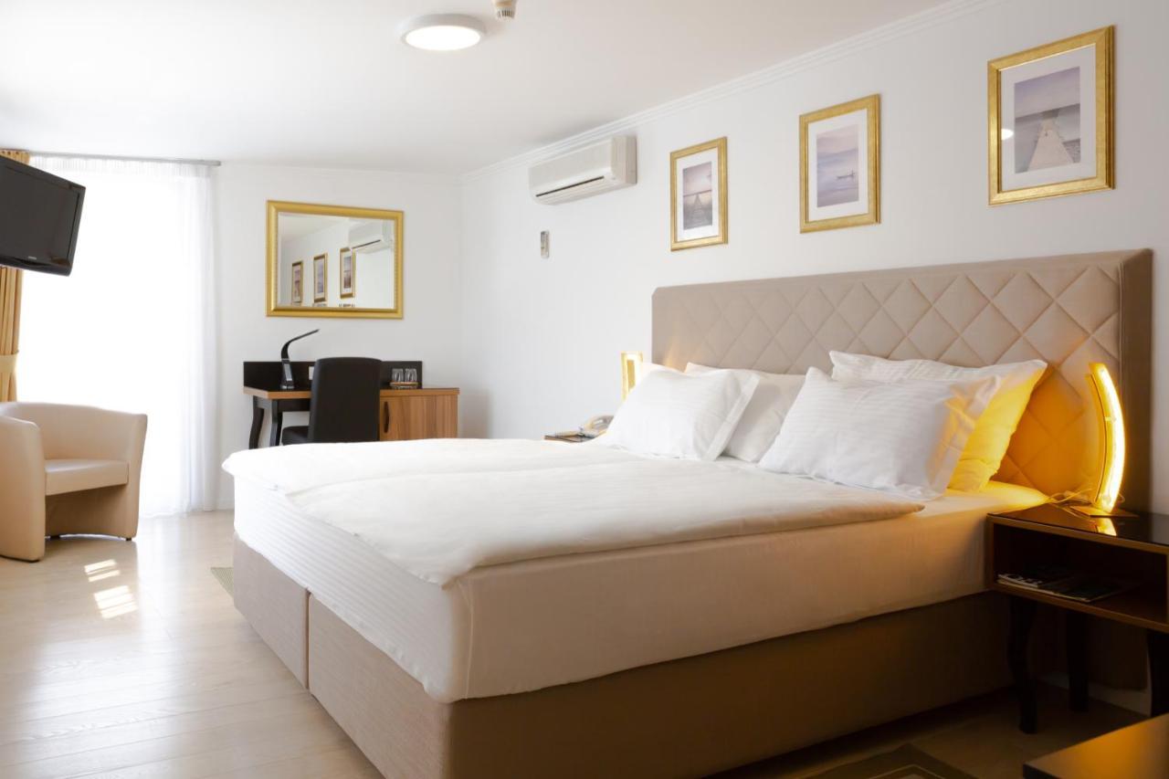Hotel Vila Tina Ζάγκρεμπ Εξωτερικό φωτογραφία