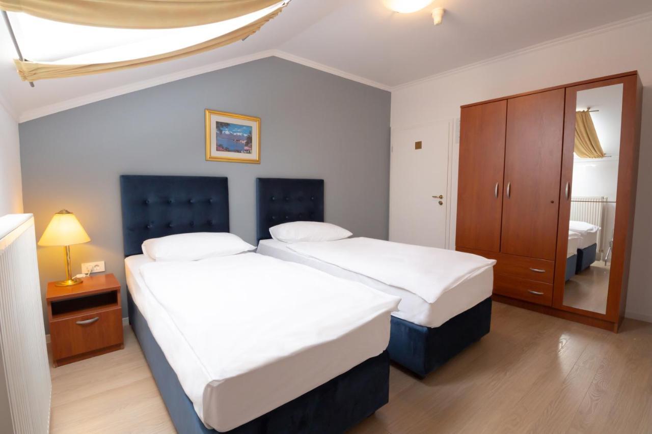 Hotel Vila Tina Ζάγκρεμπ Εξωτερικό φωτογραφία