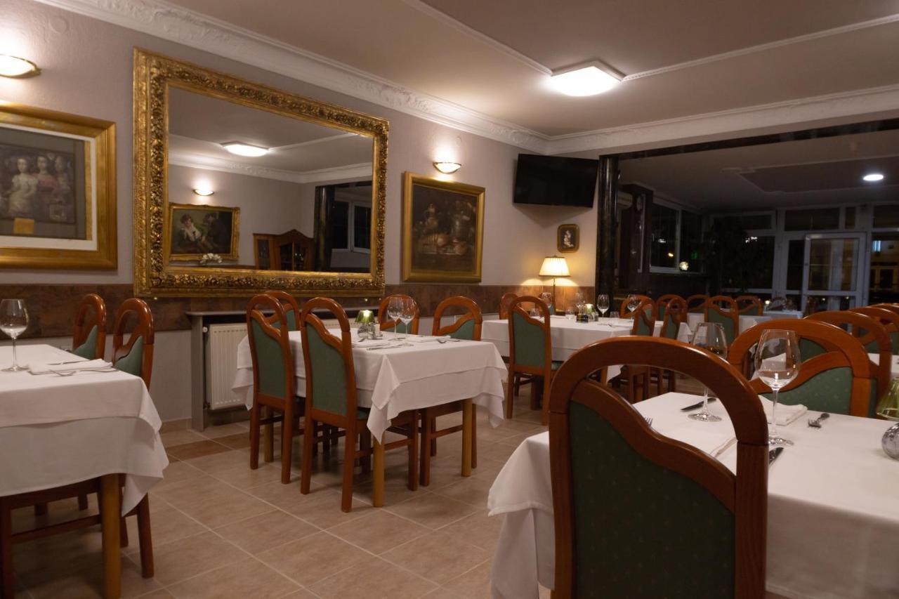 Hotel Vila Tina Ζάγκρεμπ Εξωτερικό φωτογραφία